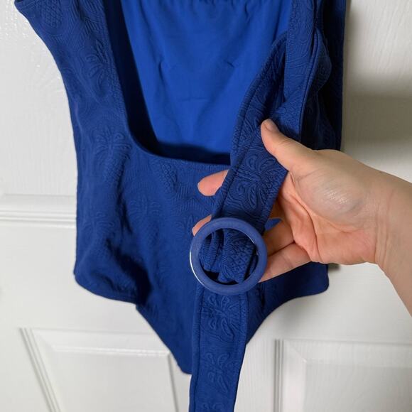 Farm Rio Blue Matelasse Pineapple Belted One-Piece Swimsuit M - Picture 3 of 9